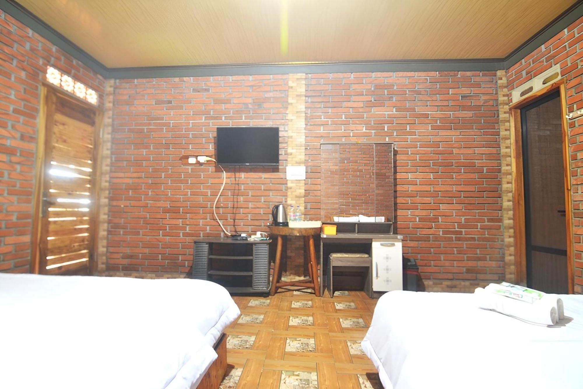 Villa Kopiori Yogyakarta Exterior foto